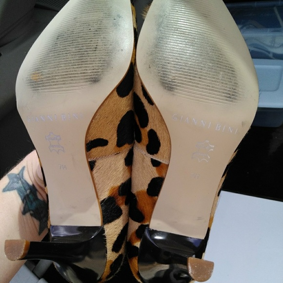 Gianni Bini Cheetah Pumps - Picture 4 of 4